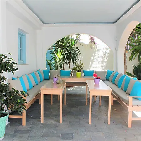 Psarou Hotel